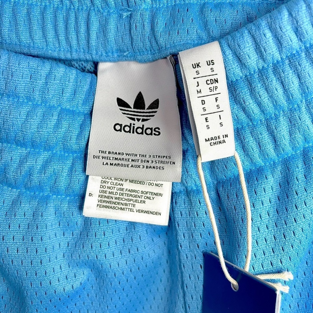 Adidas Men’s Original Essential Mesh Shorts Small Semi Blue Burst New - Picture 7 of 9